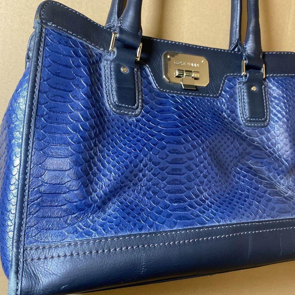 Cole‎ Haan Blue/Black Alligator Snake Skin Style Purse Hand Bag VERY NICE - Picture 2 of 12